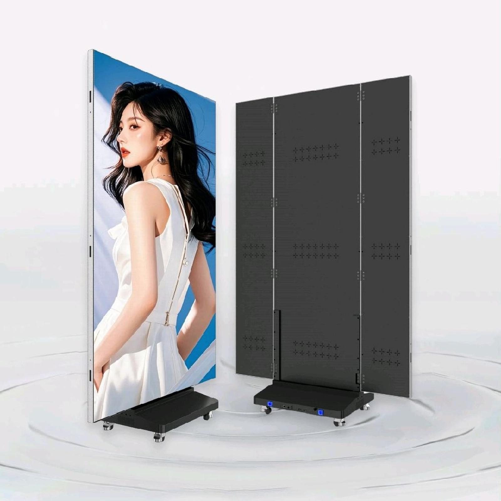 NEWMARK THREE SIDE FOLDING LED INDOOR POSTER SCREEN MODUL RESOLUTION 128 x 192 CM